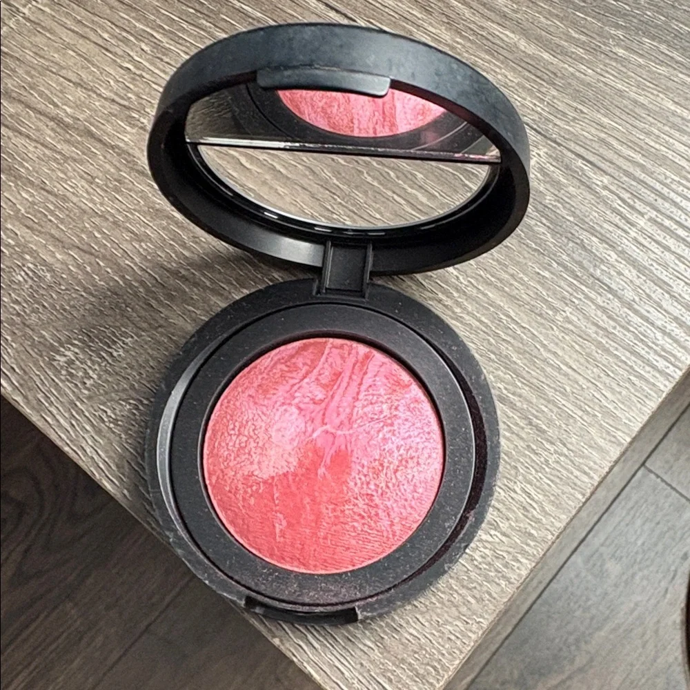 Laura Geller Pink Baked Blush - berry creme